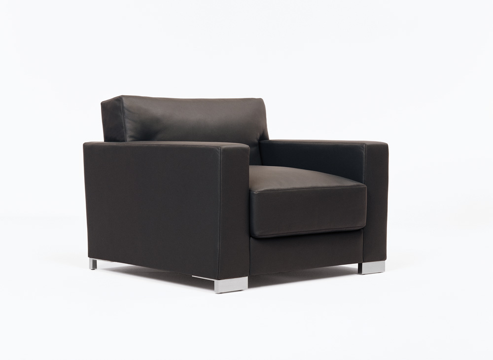 Alan Desk Grand Lounge Seating Keilhauer