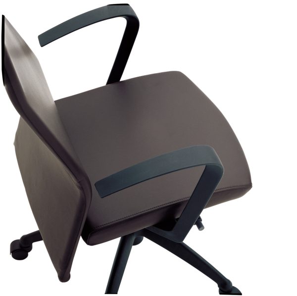 dorso conference seating krug alan desk 18 <ul> <li>back is available in three different heights</li> <li>available as a matching guest chair</li> <li>multiple arm options</li> <li>multiple textile options</li> </ul>
