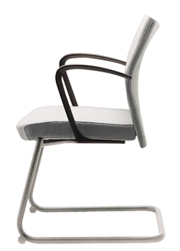 dorso conference seating krug alan desk 2 <ul> <li>back is available in three different heights</li> <li>available as a matching guest chair</li> <li>multiple arm options</li> <li>multiple textile options</li> </ul>