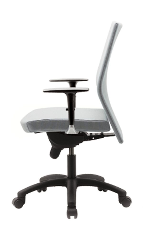 dorso conference seating krug alan desk 31 <ul> <li>back is available in three different heights</li> <li>available as a matching guest chair</li> <li>multiple arm options</li> <li>multiple textile options</li> </ul>
