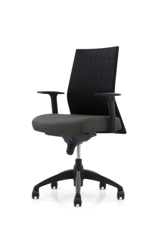 dorso weave seating krug alan desk 11 <ul> <li>back is available in three different heights</li> <li>available as a matching guest chair</li> <li>multiple arm options</li> <li>multiple textile options</li> </ul>