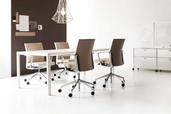 stylex sava executive conference alan desk 3 scaled