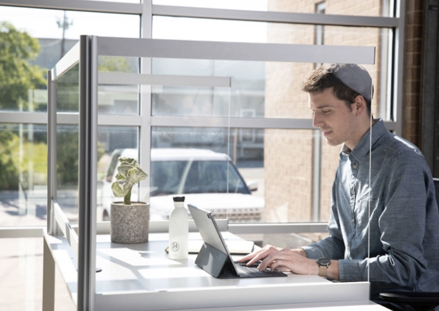 Loftwall desk shield
