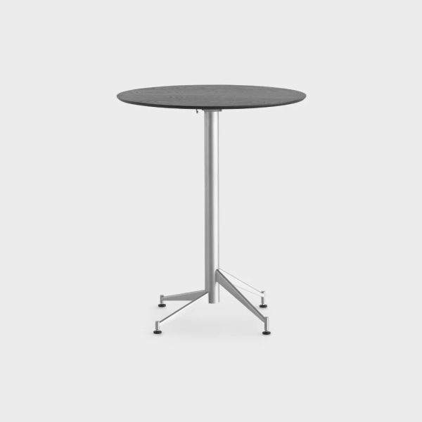 seltz table la palma 2 distinctive and discreet with its top that tilts to 90°, the seltz small table meets the needs of any context. the steel column and offset feet facilitate storage. the tabletop is available in three different colours: white, black or wood. just enough to create the perfect cocktail.