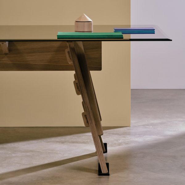 tamara table andreu world 6 <p>elegance meets innovation: tamara table, a hybrid masterpiece for modern public and private spaces.</p>