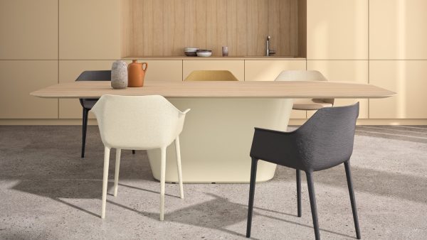 proa table andreu world 3 <p>harmoniously creating a continuous and fluid path around its entire contour. behind its simplicity lies a complete technical development with extensive connectivity possibilities. its base is made of pure eco® thermopolymer, a 100% recycled and recyclable material in various colors.</p>