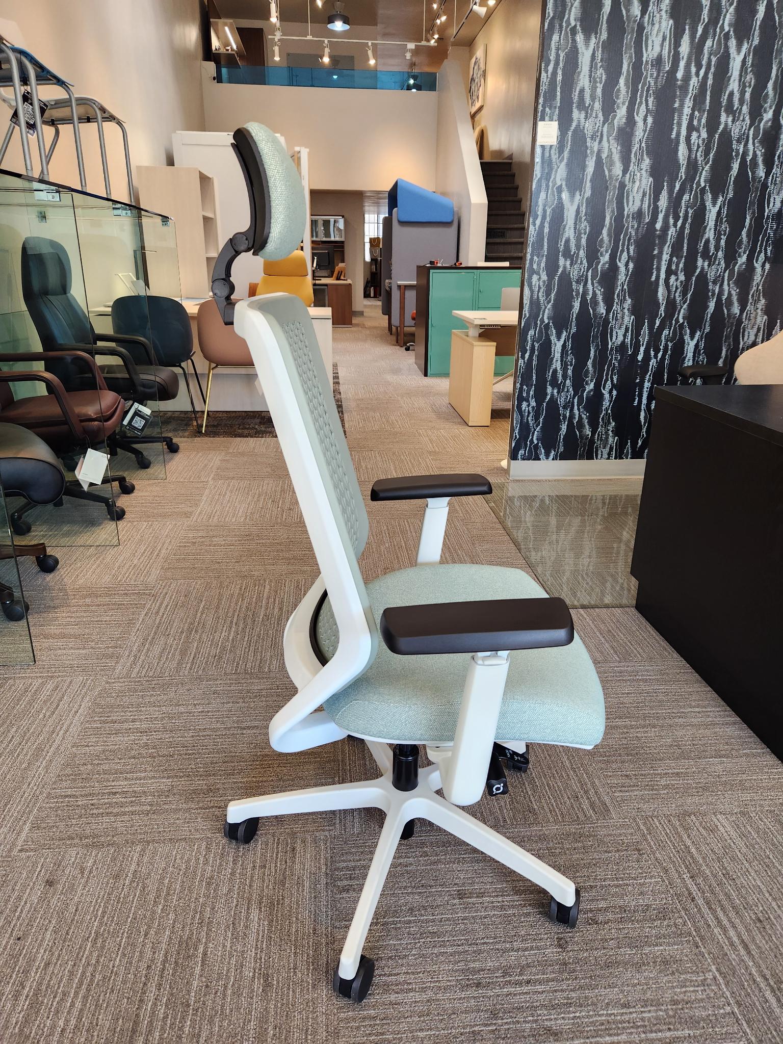 genus task chair (with headrest) | ofs - image 5