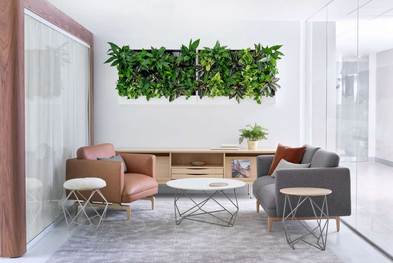 ofs_210602_newyorkshowroom13100_wr